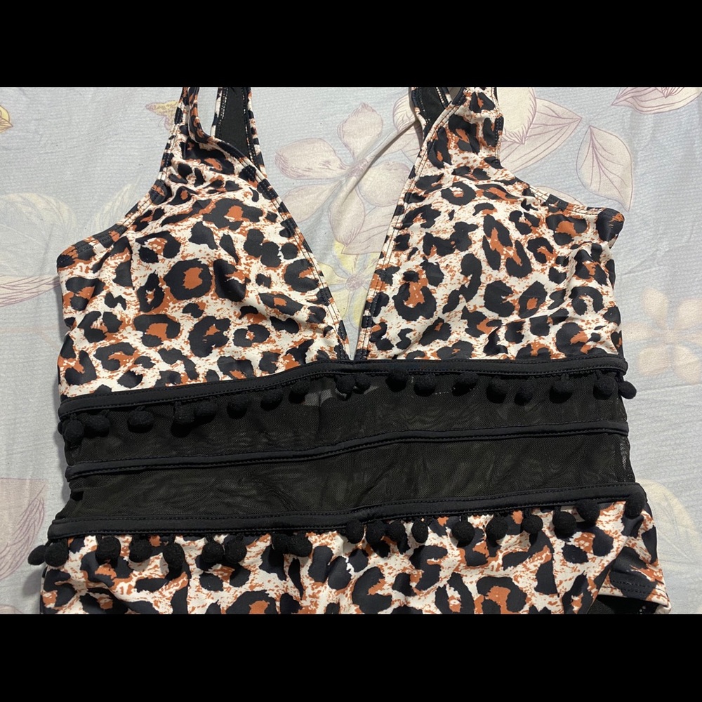 NWT Leopard One Piece - Picture 3 of 6